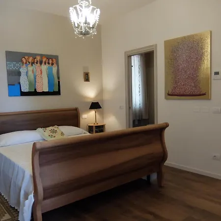 Gaia Apartment *